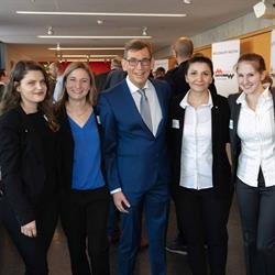 Flughafenregion Zürich - Wirtschaftsnetzwerk & Standortentwicklung
