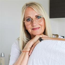 Birgit Hauser, Hautpflege und mehr
