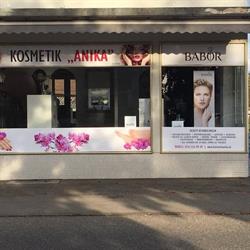 Kosmetik Anika