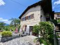 Cugnasco Casa bifamiliare di 2,5 e 3,5 loc., zona collinare, vista panoramica