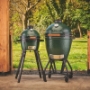 Big Green Egg Keramikgrills im Garten