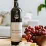 Cabernet Sauvignon Superior Rubinrot mit einem klaren Bouquet aus Paprika, Himbeere und Gewürzen. Trocken am Gaumen, mit gut eingebundener Säure, seidigen Tanninen und ausgewogener Struktur. Ein eleganter, vollmundiger Cabernet aus Eger.