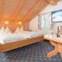 Hotel Sonnenberg Familienzimmer Dachschräge