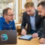 Praxisnahe KMU-Beratung durch gemeinsam DIGITAL – Digitalisierung und Automatisierung direkt im Handwerksbetrieb.